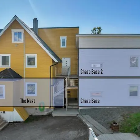 Aurora Chase Base 2 Apartment Tromso
